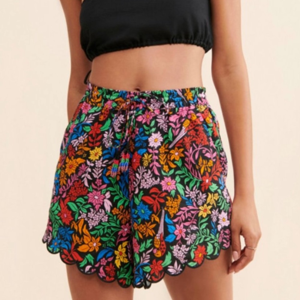 NWOT FARM Rio Tropical Garden Scalloped Edge Shorts